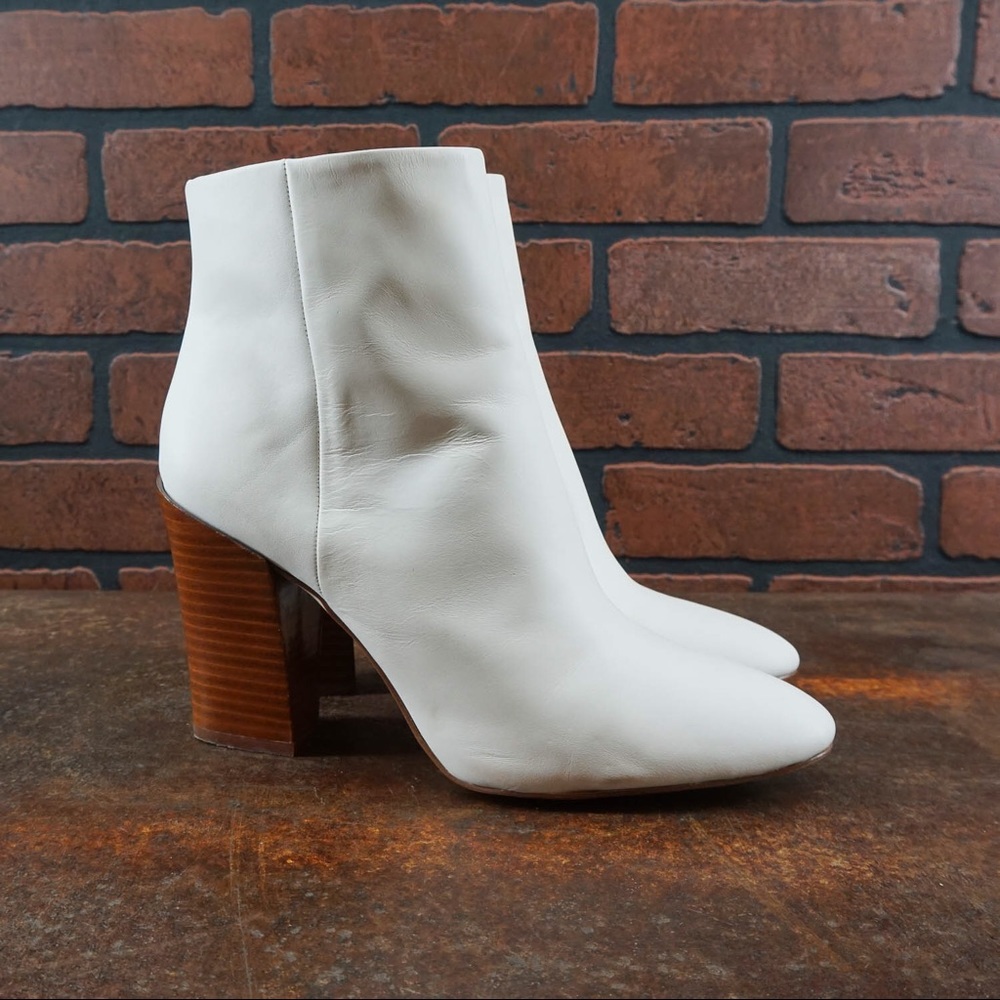 LOUISE ET CIE Verdana White Block-heel Bootie 9.5